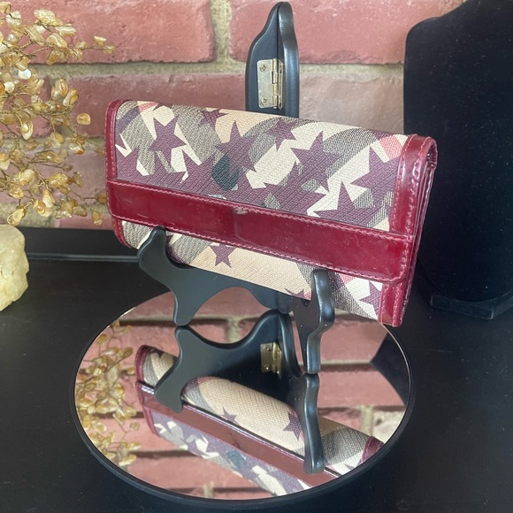 🔥Burberry 🔥long🔥 wallet🔥 - Picture 3 of 11